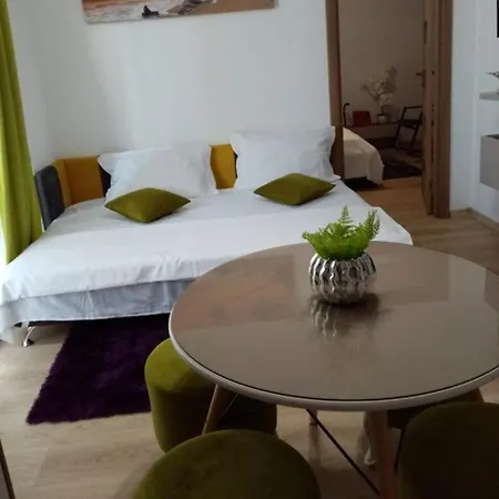 아파트 Body Năvodari