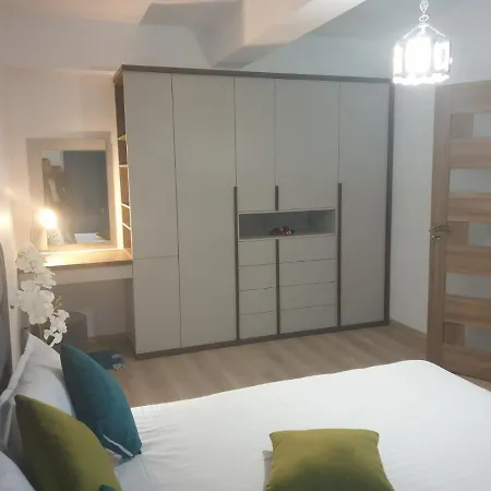 Body Apartment *